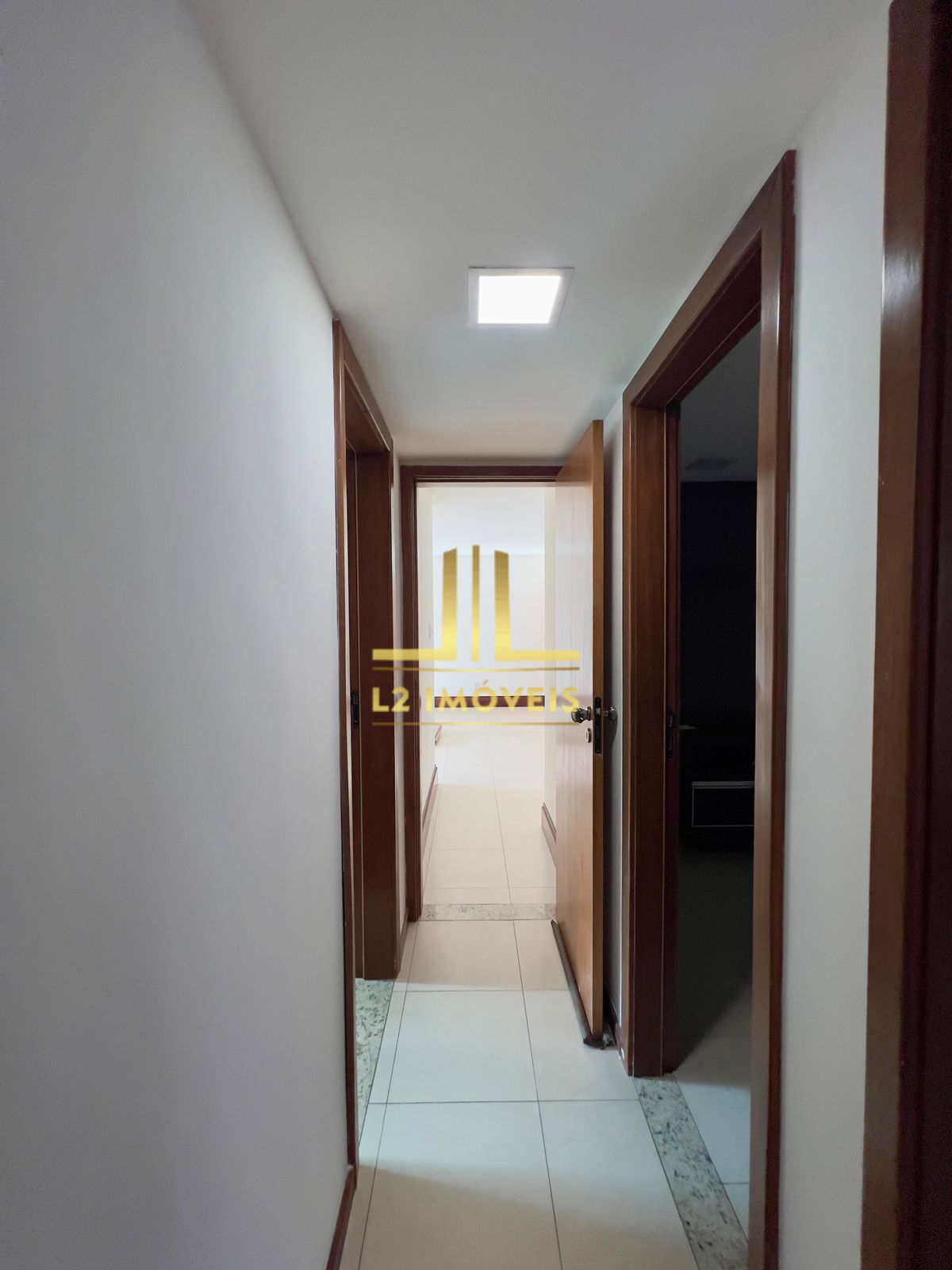 Apartamento à venda com 3 quartos, 143m² - Foto 17