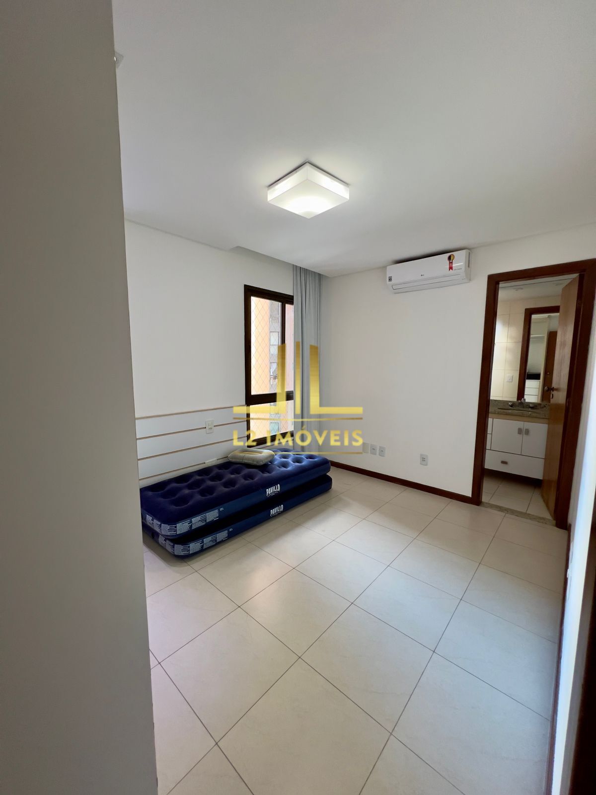 Apartamento à venda com 3 quartos, 143m² - Foto 9