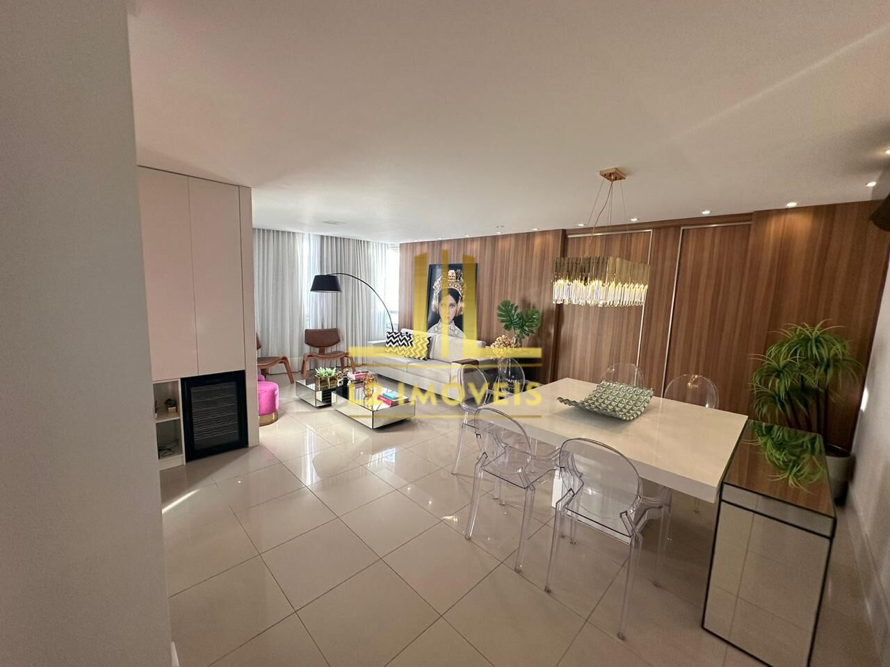 Apartamento à venda com 2 quartos, 98m² - Foto 1