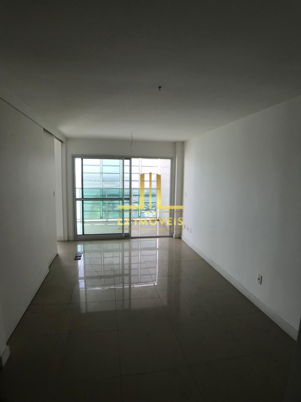 Apartamento à venda com 1 quarto, 60m² - Foto 1