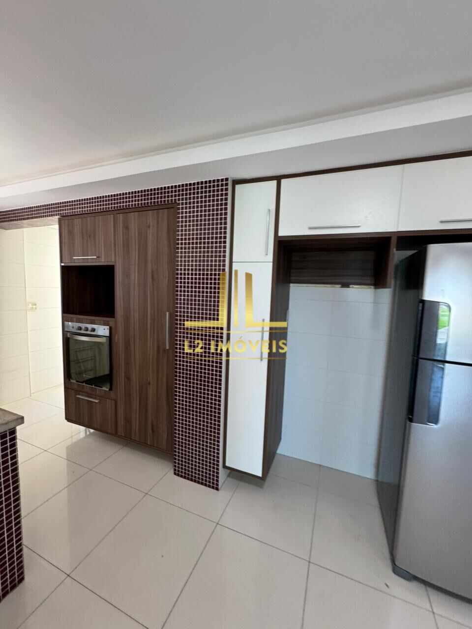Casa para alugar com 4 quartos, 424m² - Foto 30