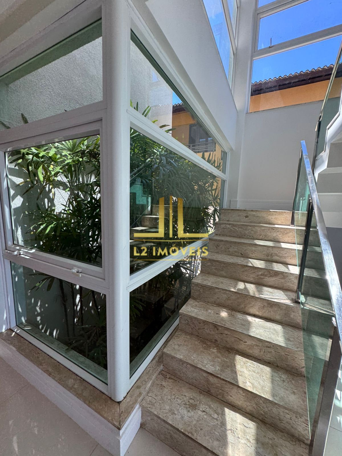 Casa para alugar com 4 quartos, 424m² - Foto 14