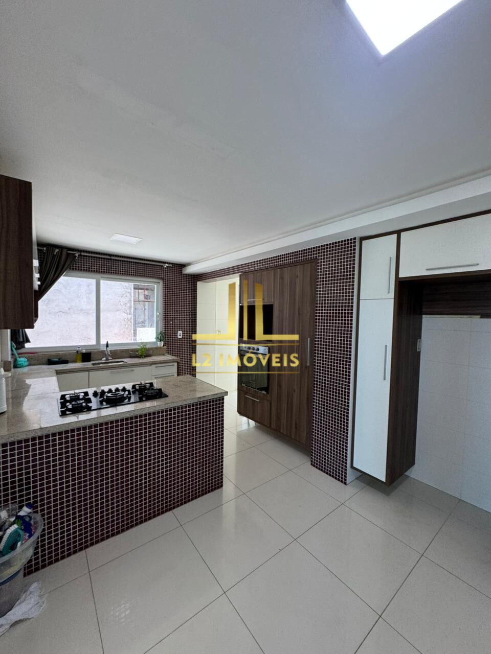 Casa para alugar com 4 quartos, 424m² - Foto 29