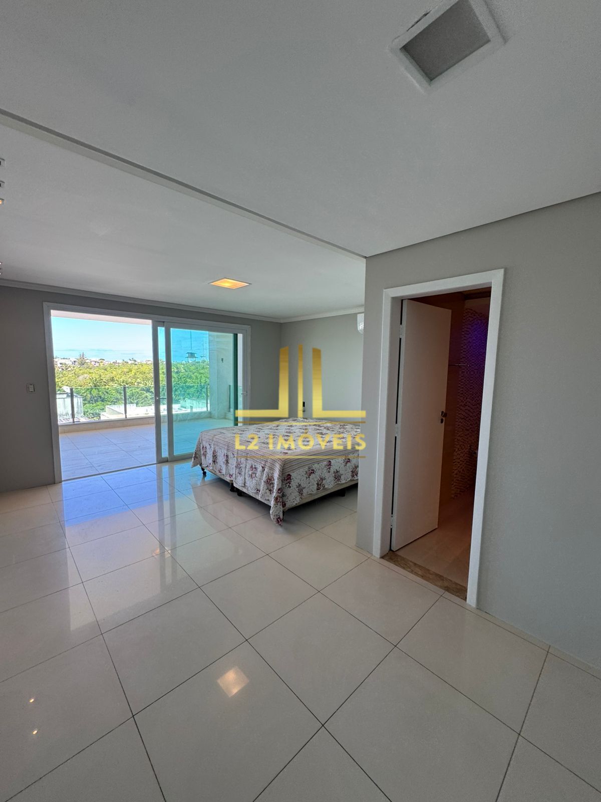 Casa para alugar com 4 quartos, 424m² - Foto 13