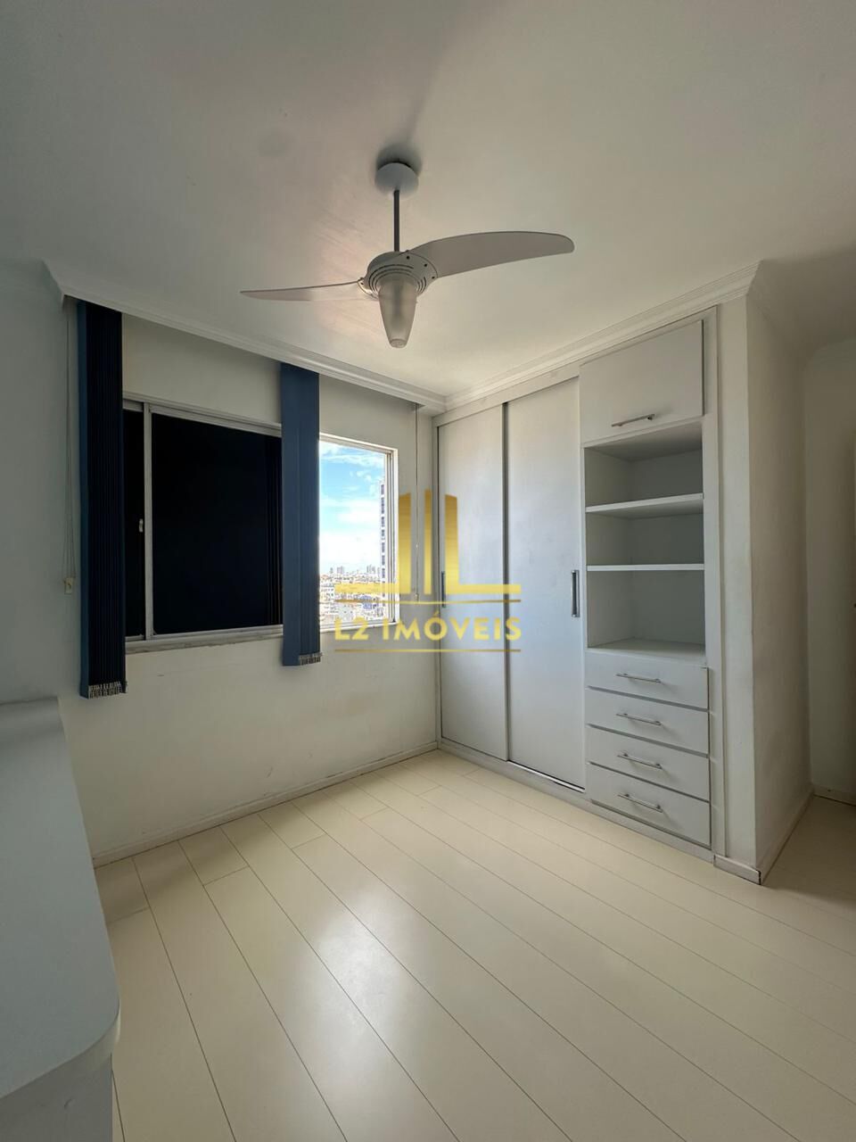 Apartamento à venda com 3 quartos, 117m² - Foto 9