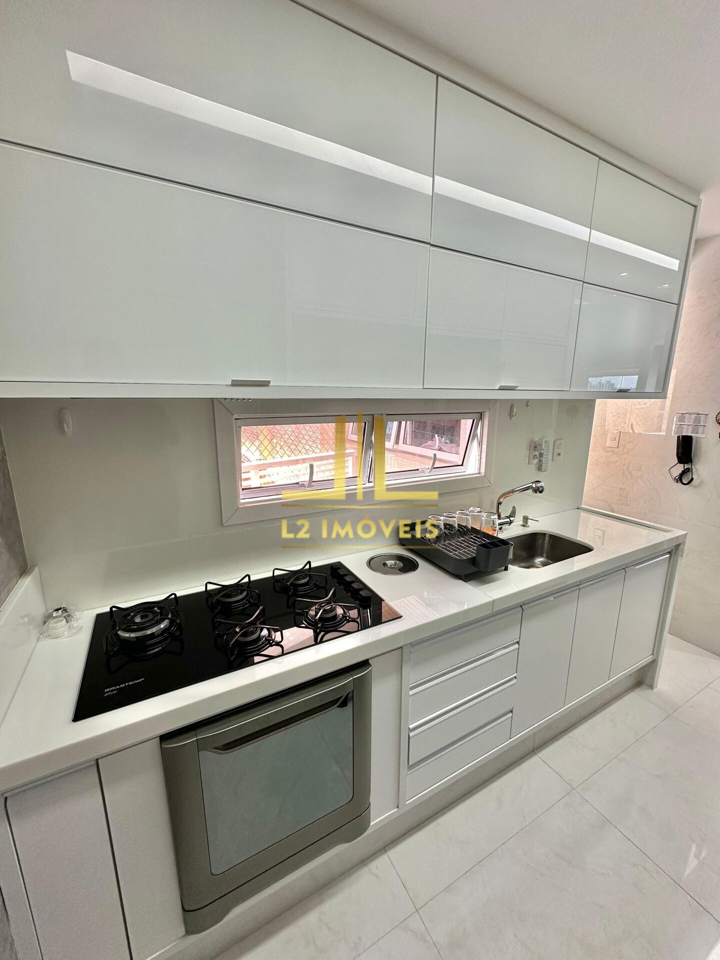 Apartamento à venda com 2 quartos, 110m² - Foto 17