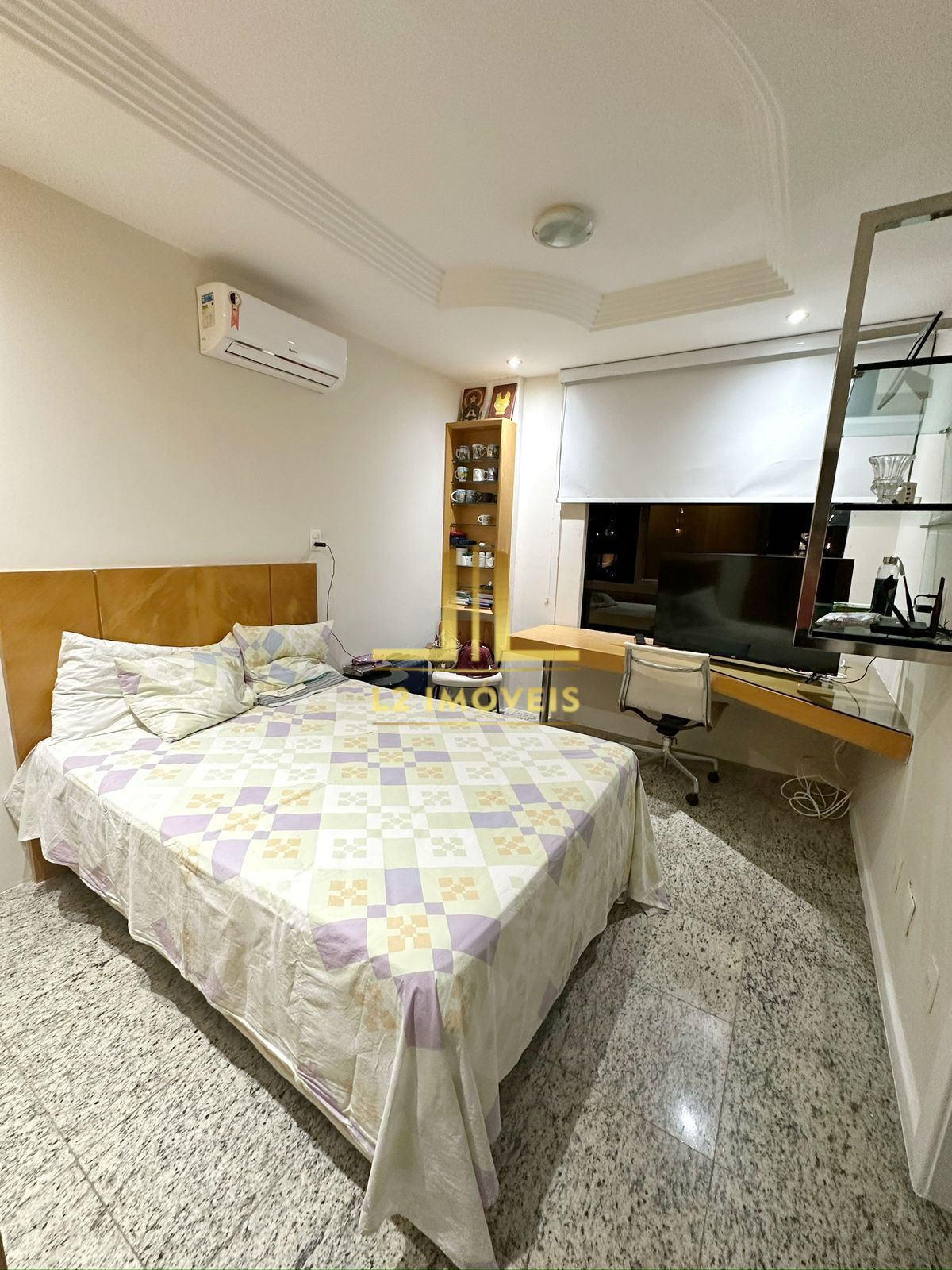 Apartamento à venda com 4 quartos, 255m² - Foto 9