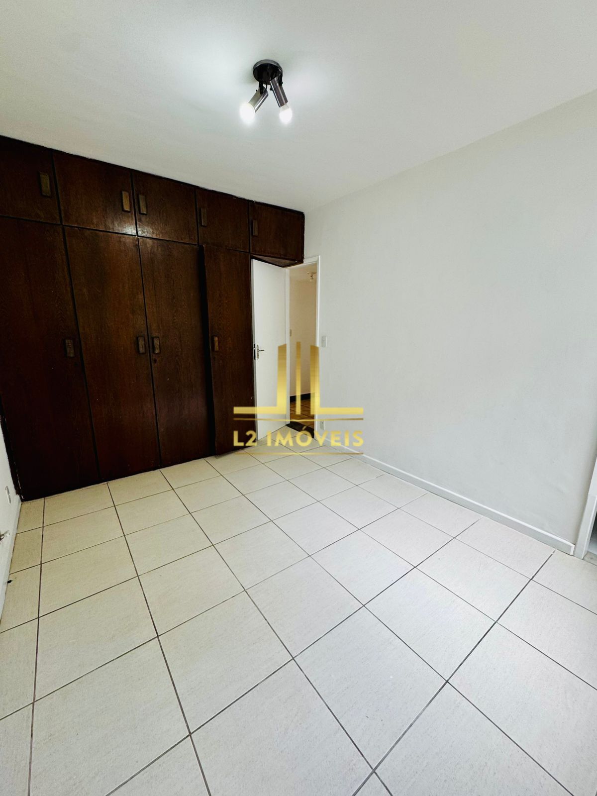 Apartamento à venda com 3 quartos, 124m² - Foto 4