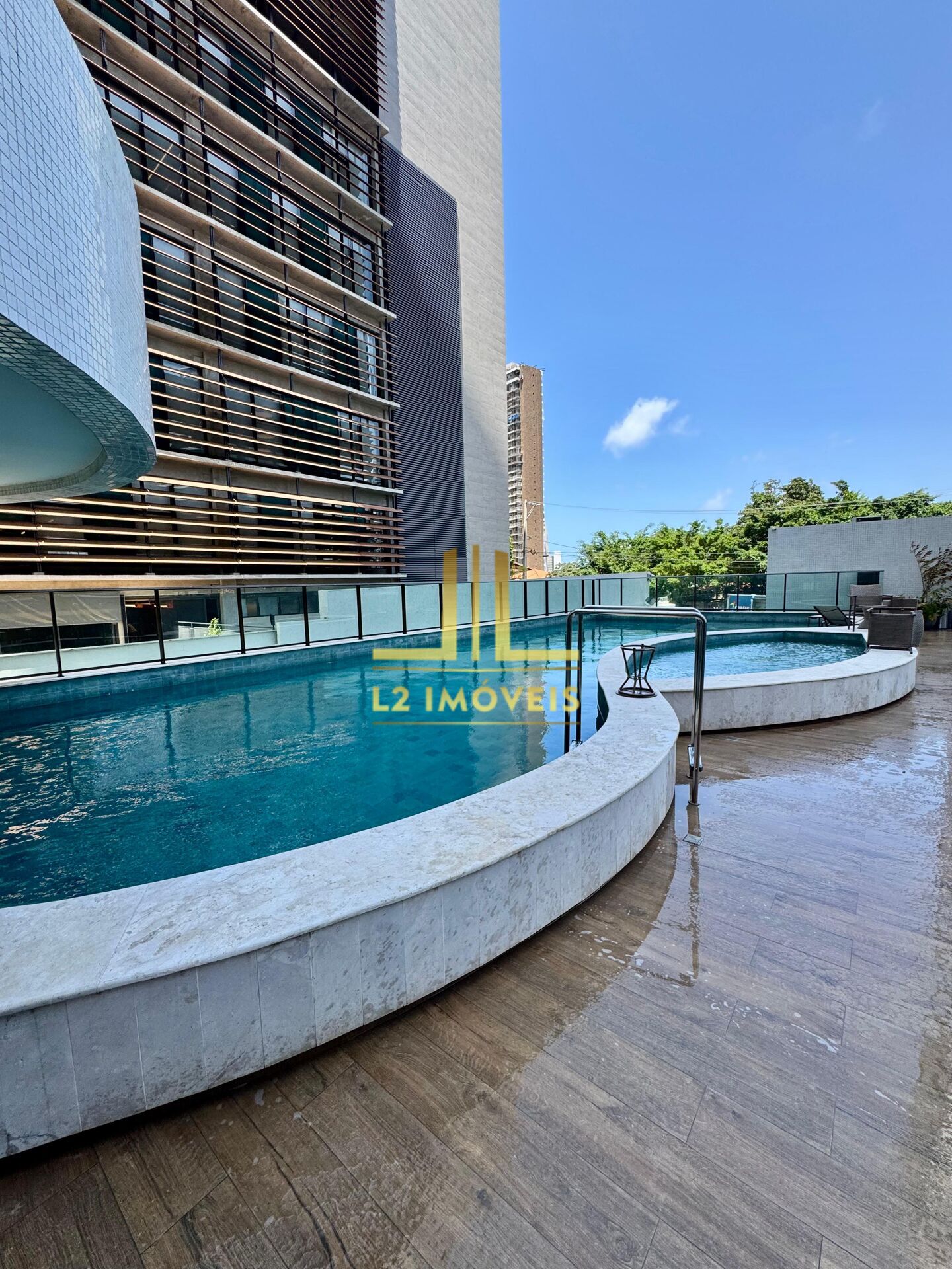 Apartamento à venda com 4 quartos, 210m² - Foto 17