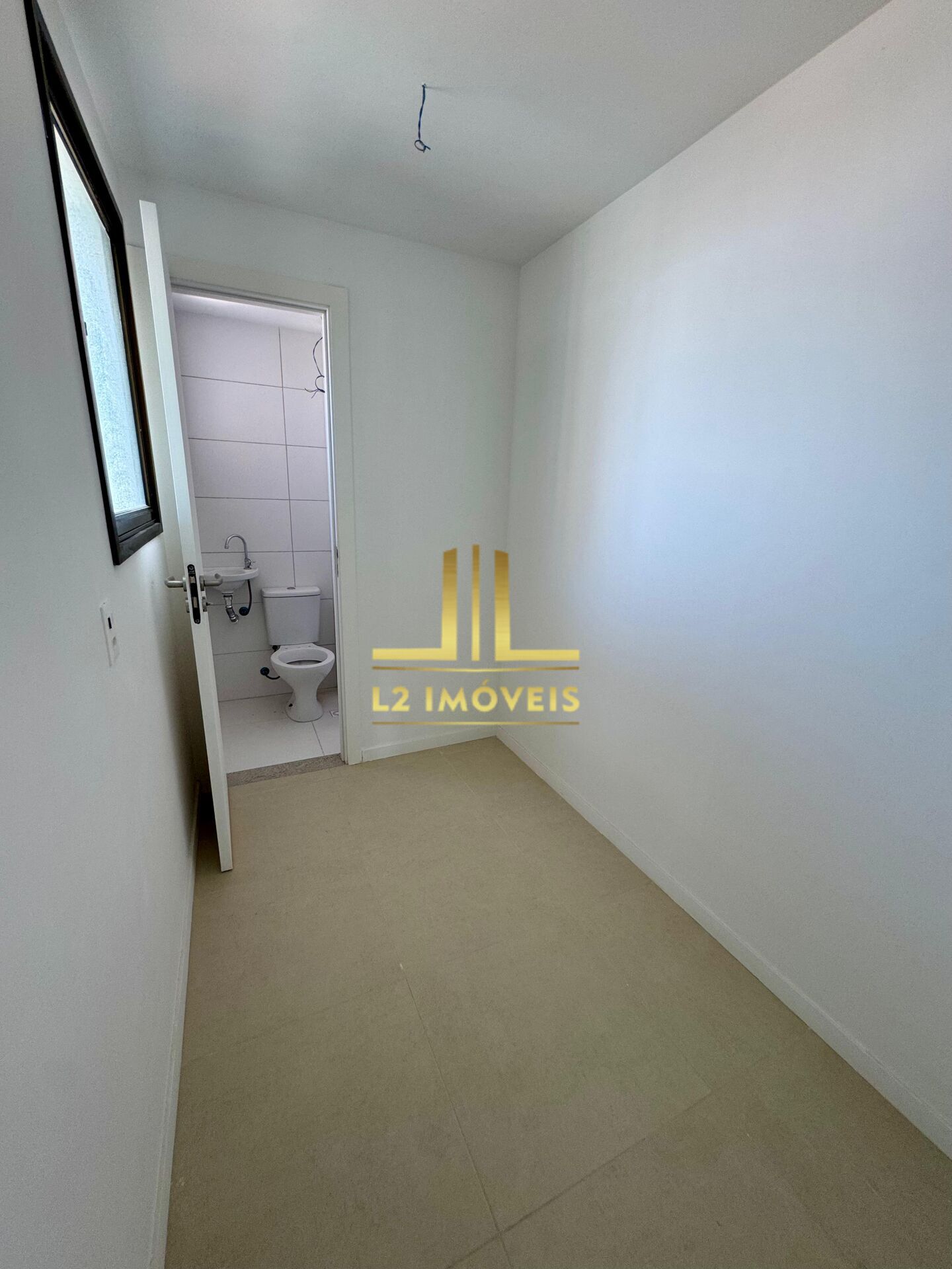 Apartamento à venda com 4 quartos, 210m² - Foto 9