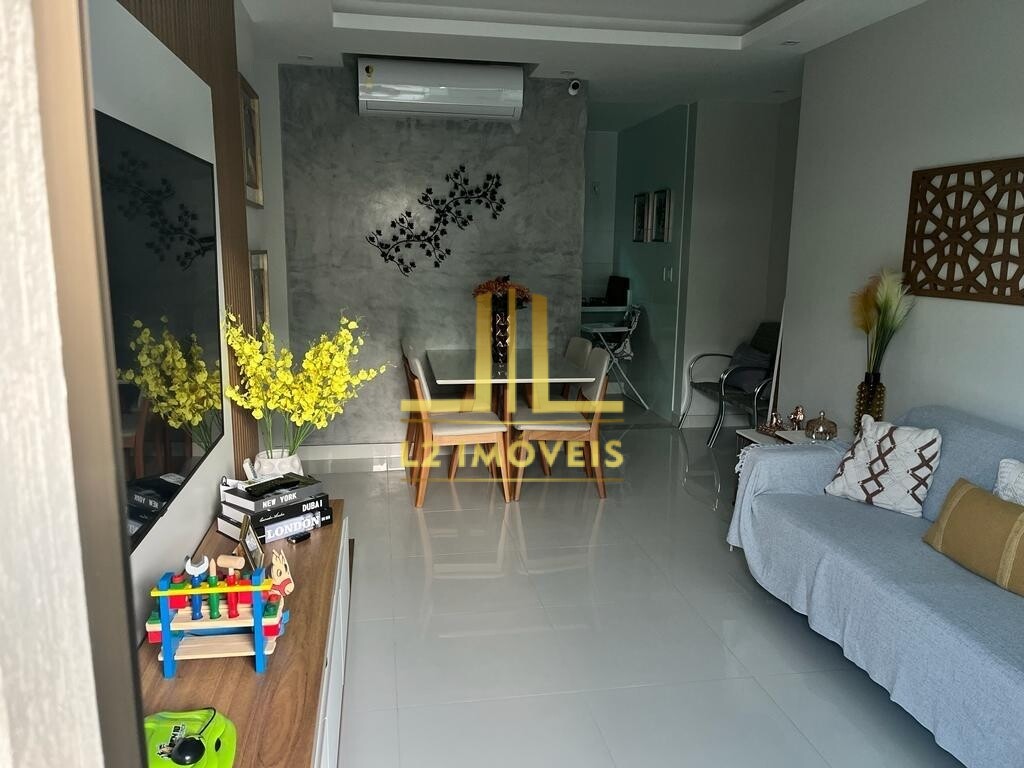 Apartamento - Buraquinho