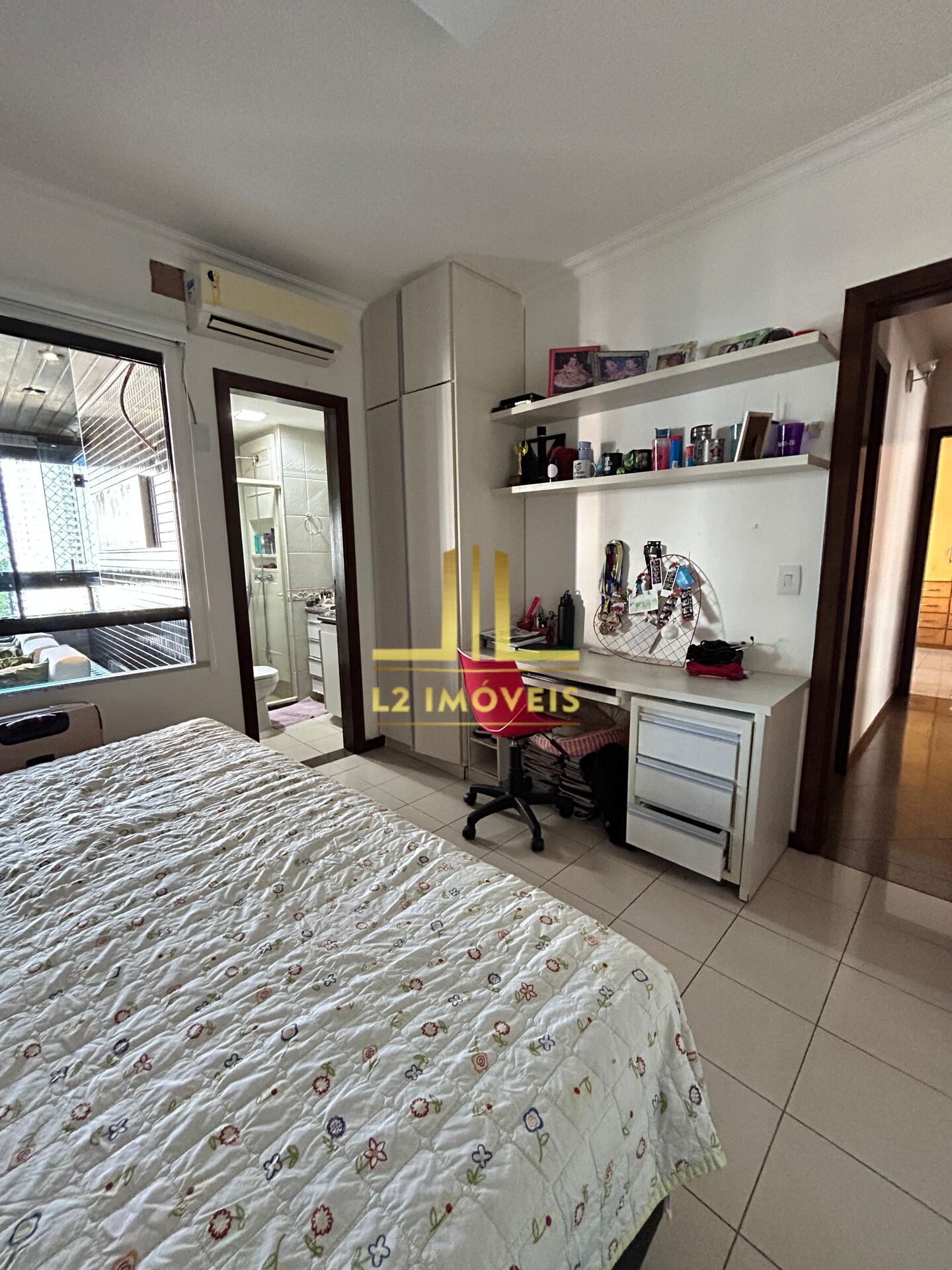 Apartamento à venda com 4 quartos, 199m² - Foto 9