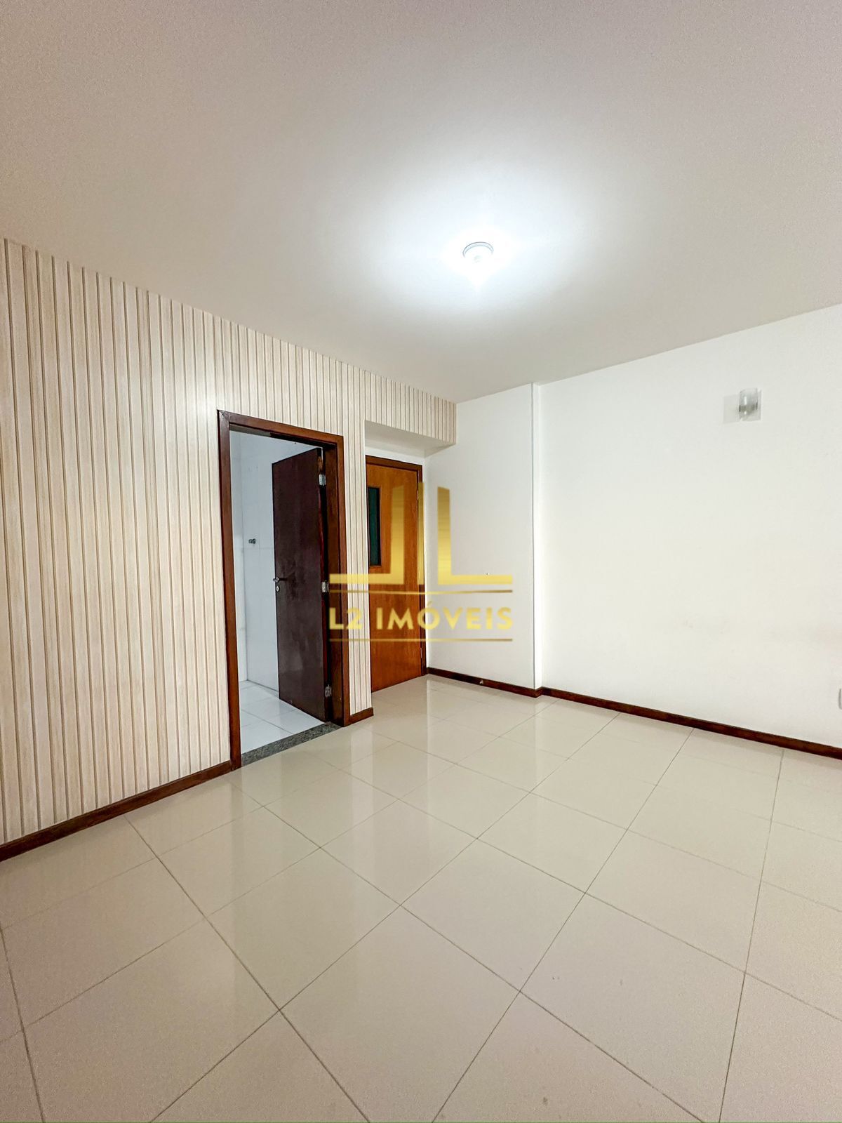 Apartamento à venda com 3 quartos, 90m² - Foto 3