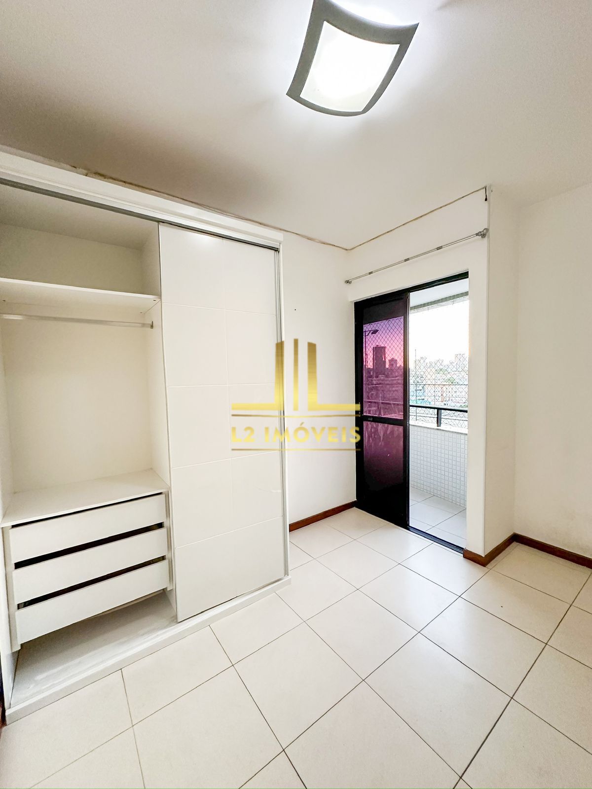 Apartamento à venda com 3 quartos, 90m² - Foto 12