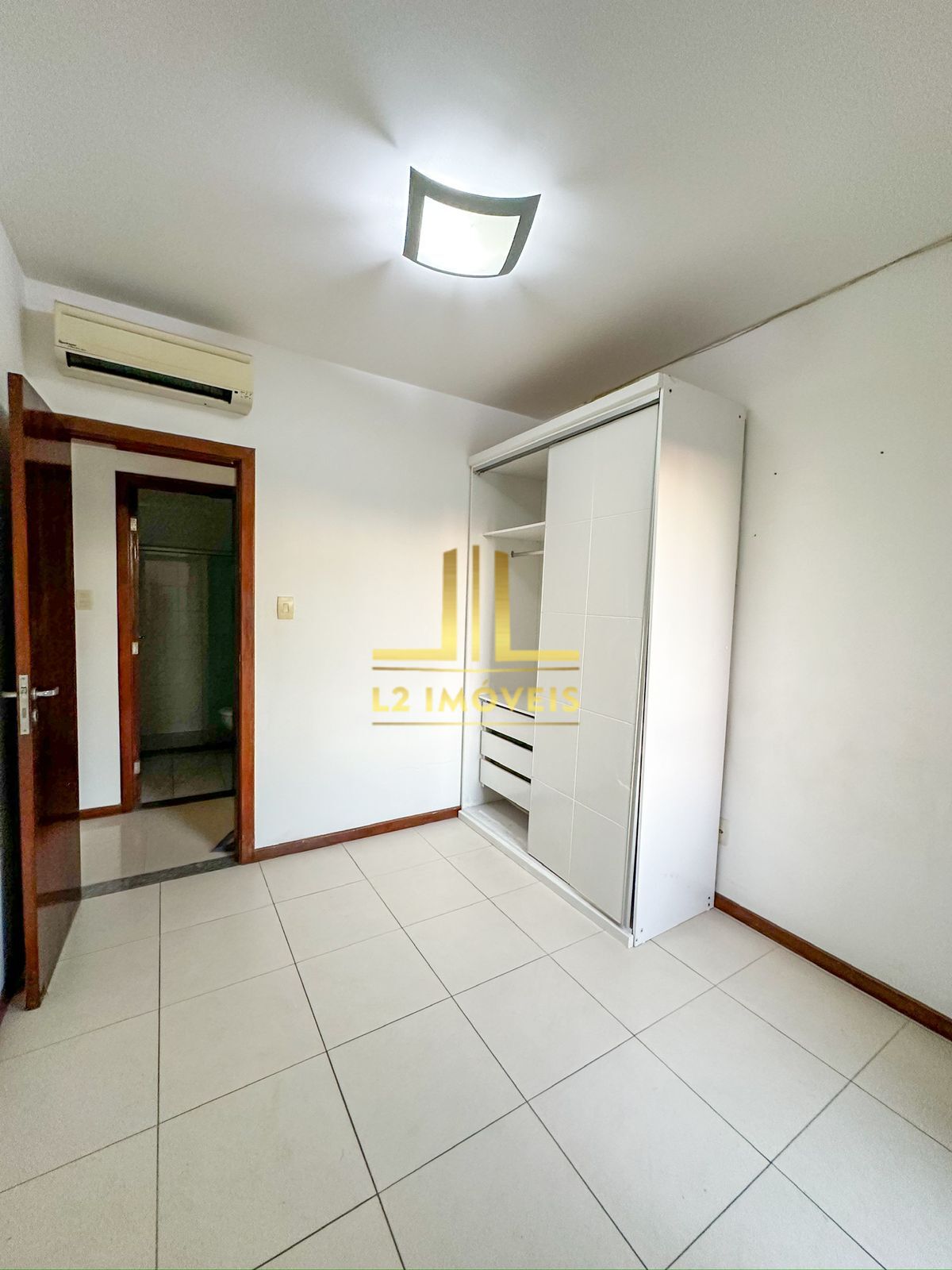 Apartamento à venda com 3 quartos, 90m² - Foto 17