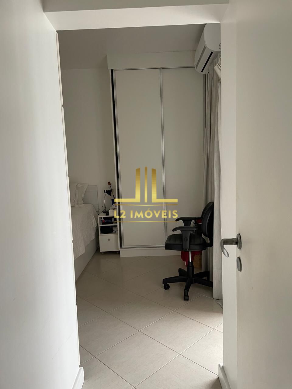 Apartamento à venda com 2 quartos, 102m² - Foto 17