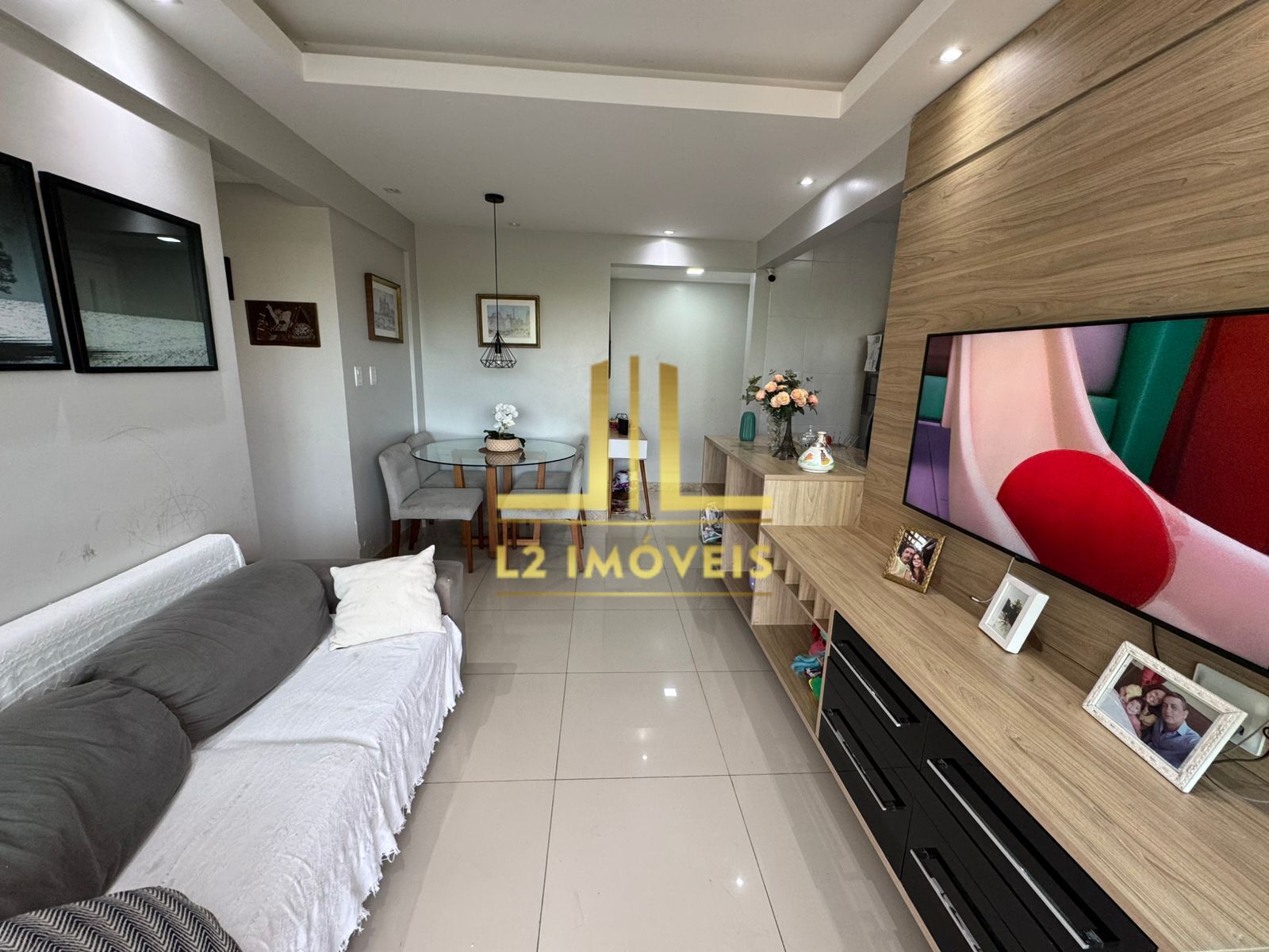 Apartamento à venda com 2 quartos, 78m² - Foto 4