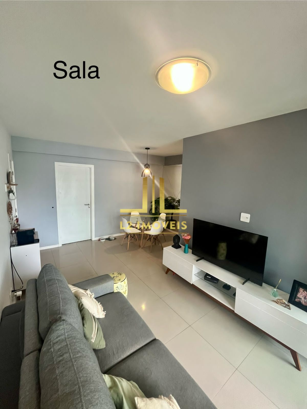 Apartamento à venda com 3 quartos, 90m² - Foto 1