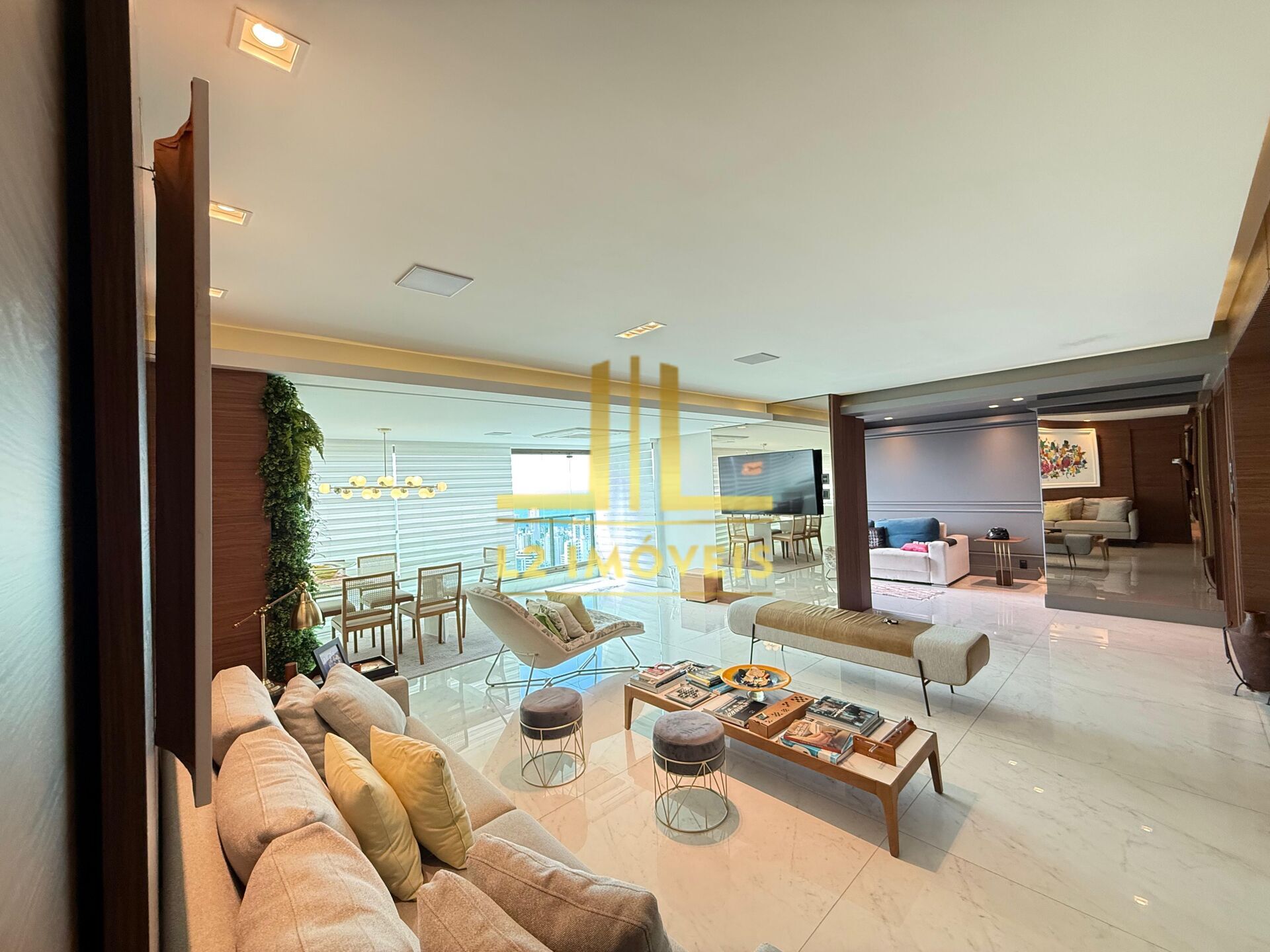 Apartamento, 3 quartos, 185 m² - Foto 1