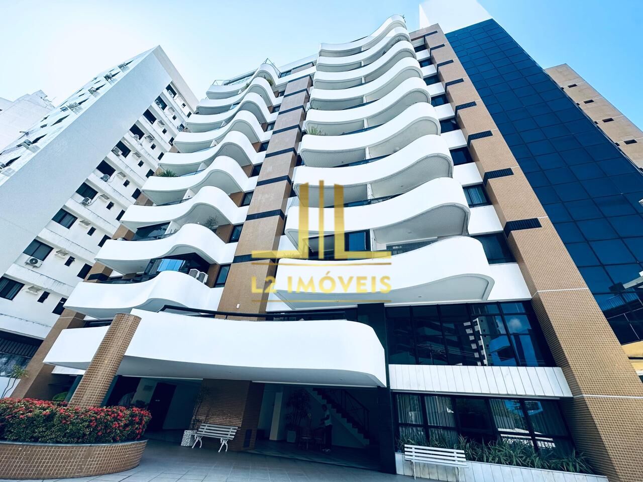 Apartamento - Caminho das árvores