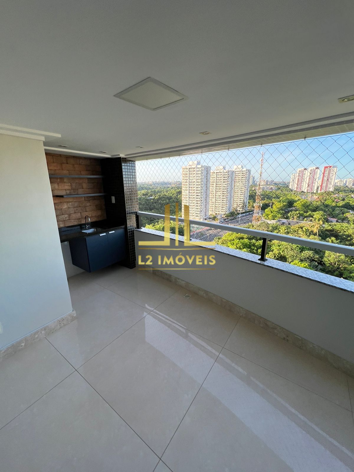 Apartamento à venda com 2 quartos, 67m² - Foto 3