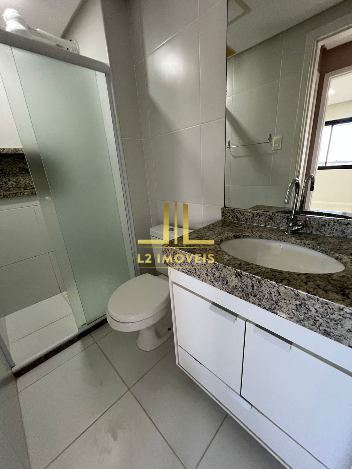 Apartamento à venda com 2 quartos, 67m² - Foto 11