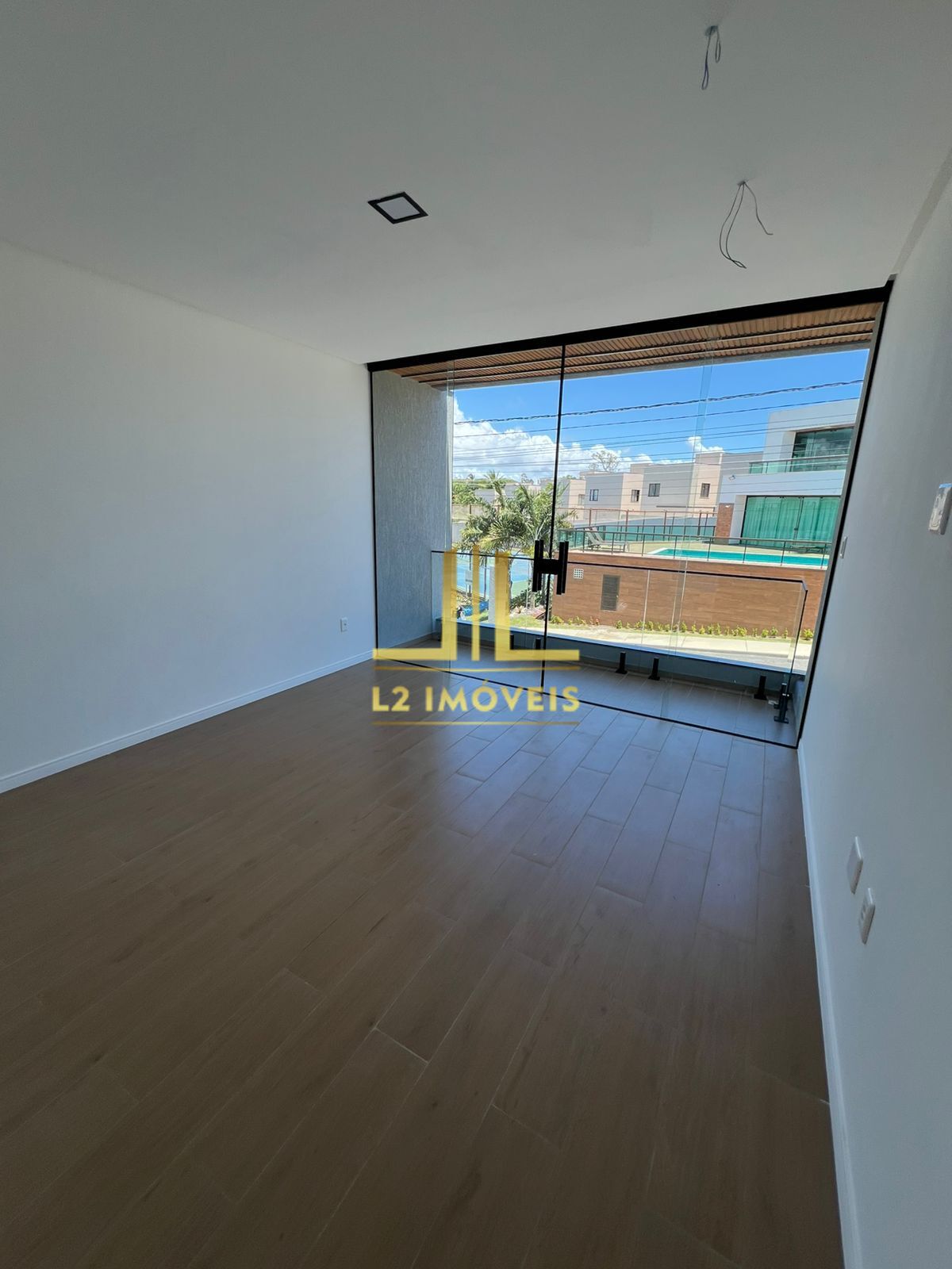 Casa à venda com 4 quartos, 200m² - Foto 9