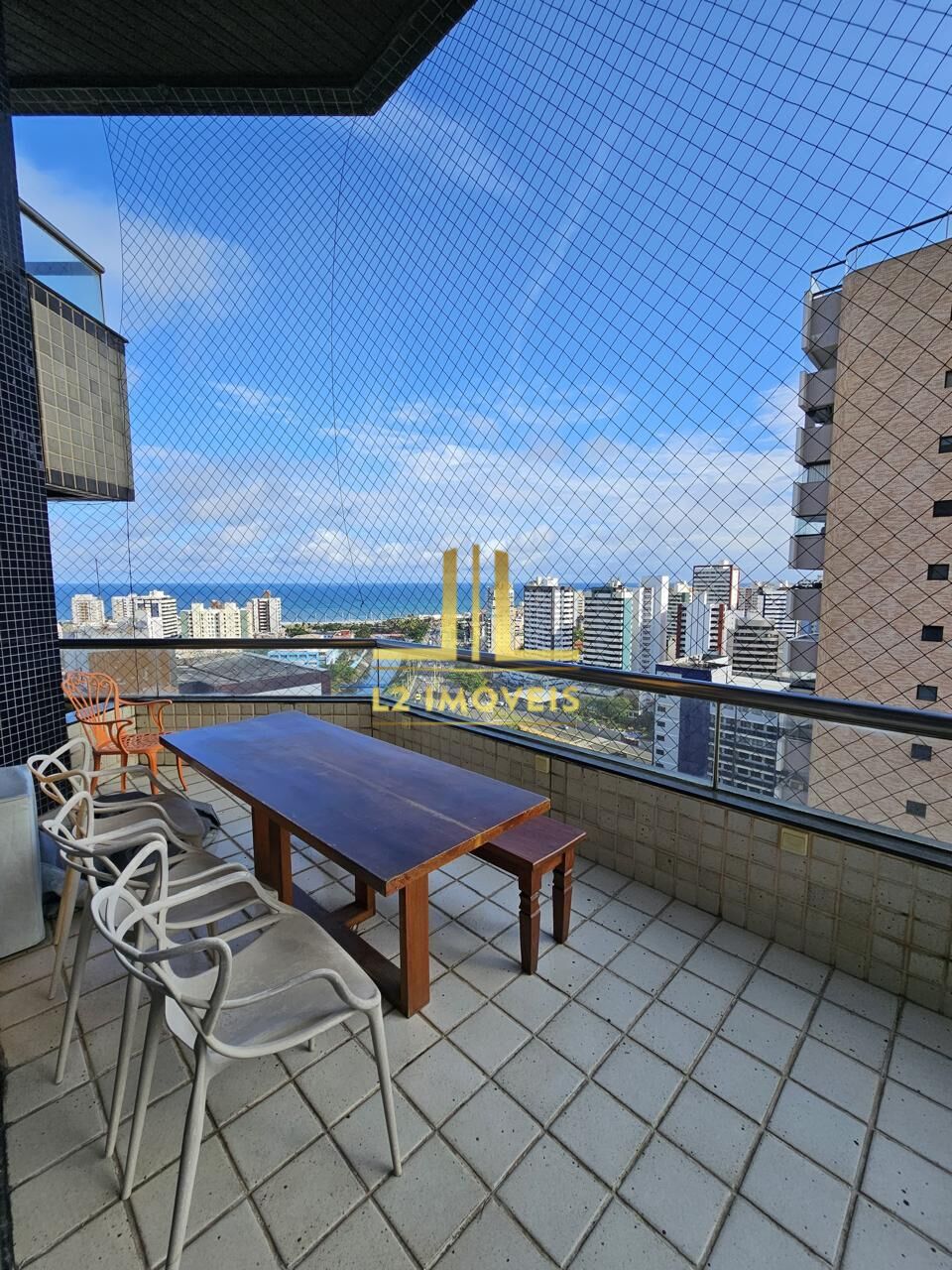 Apartamento à venda com 4 quartos, 205m² - Foto 12