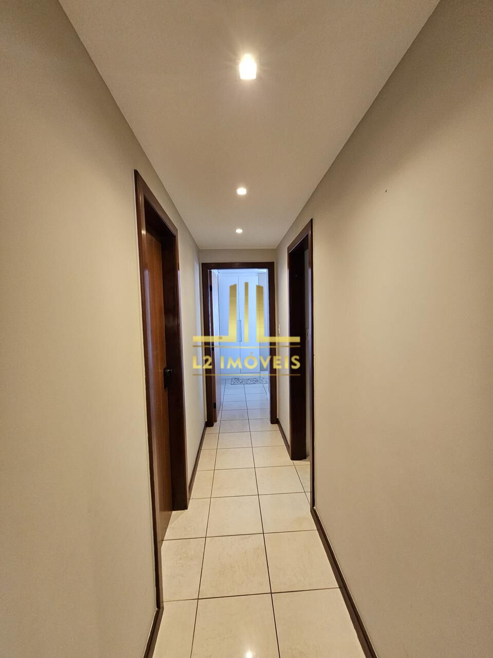 Apartamento à venda com 4 quartos, 205m² - Foto 23