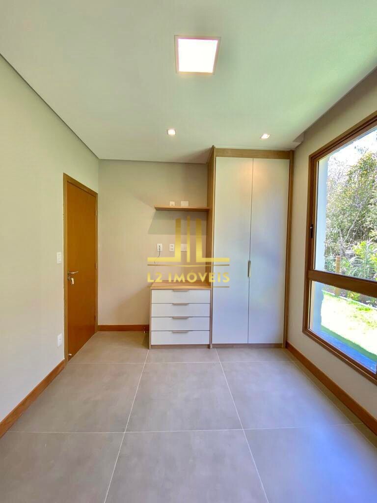 Casa à venda com 4 quartos, 400m² - Foto 17