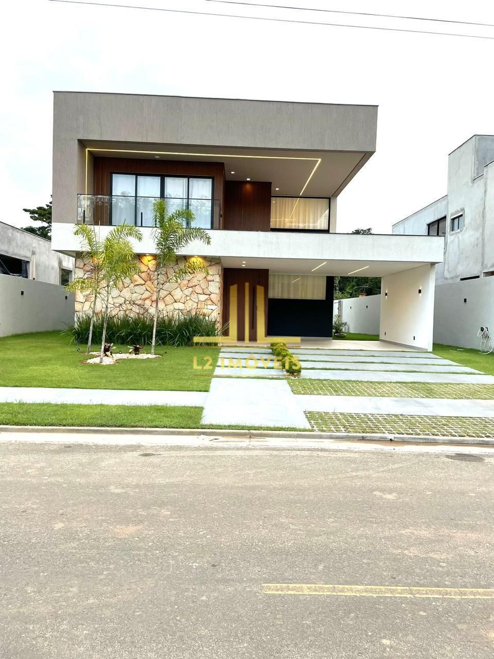 Casa à venda com 4 quartos, 273m² - Foto 2
