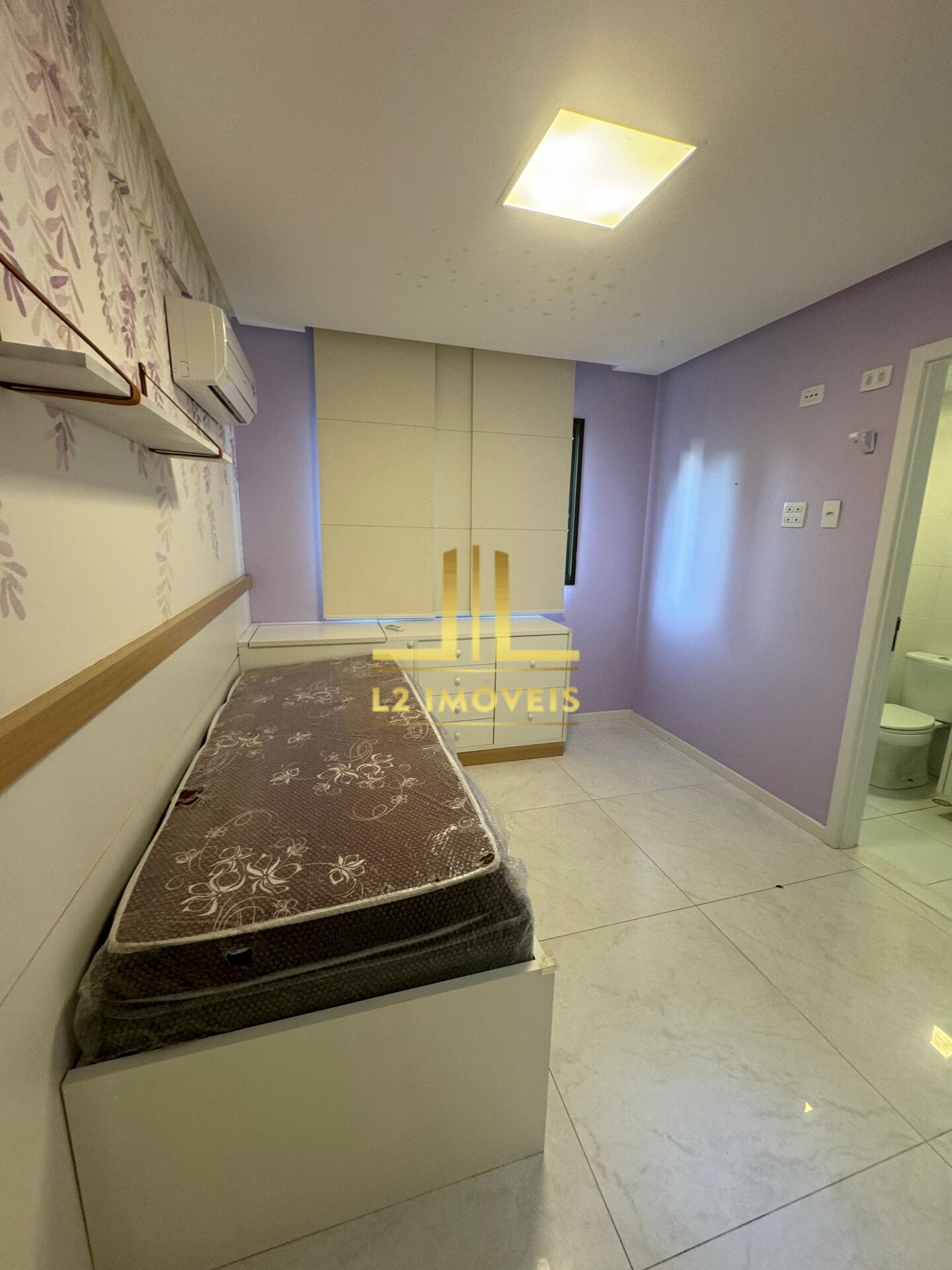 Apartamento à venda com 3 quartos, 125m² - Foto 7