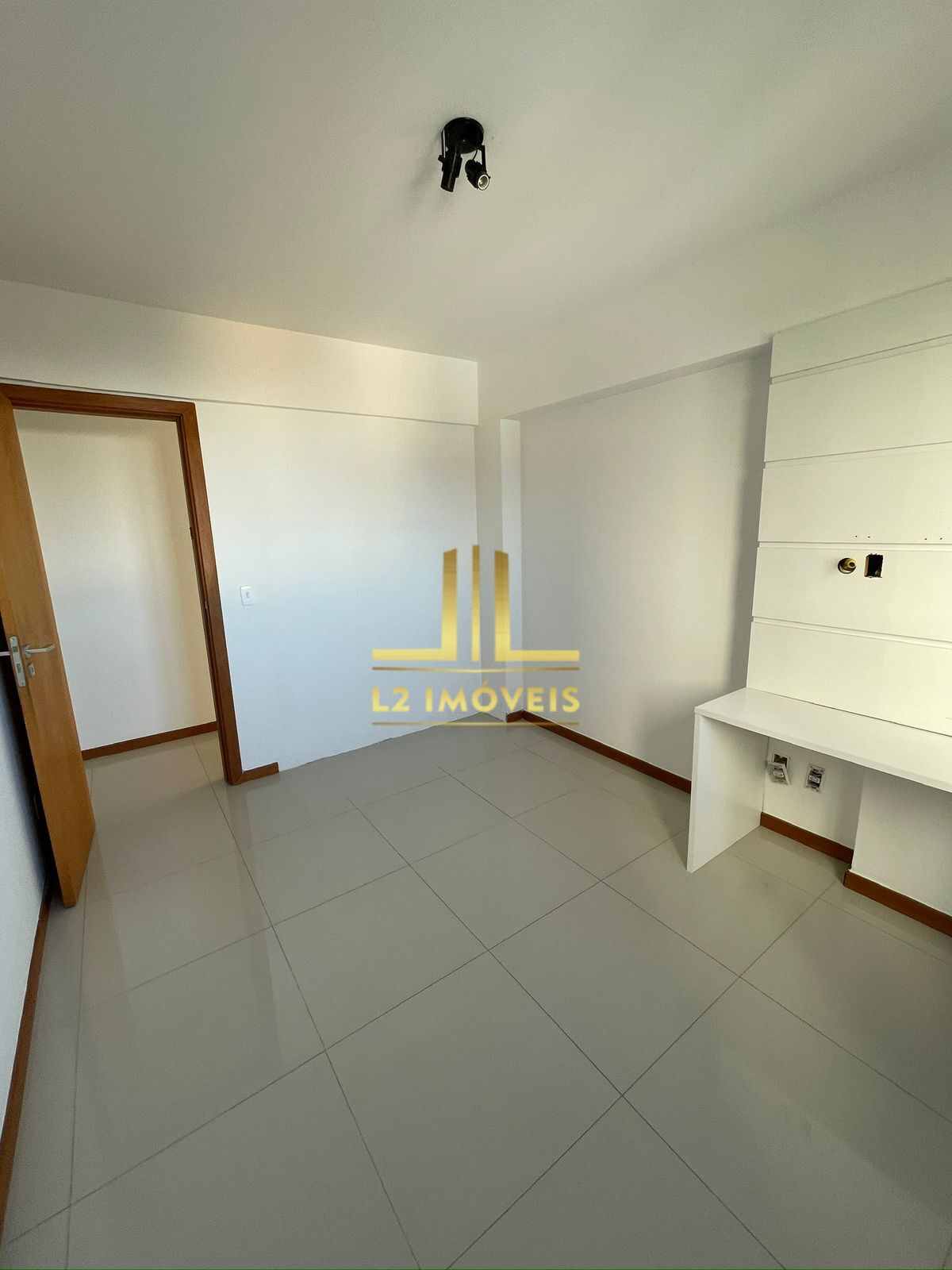 Apartamento à venda com 3 quartos, 105m² - Foto 10