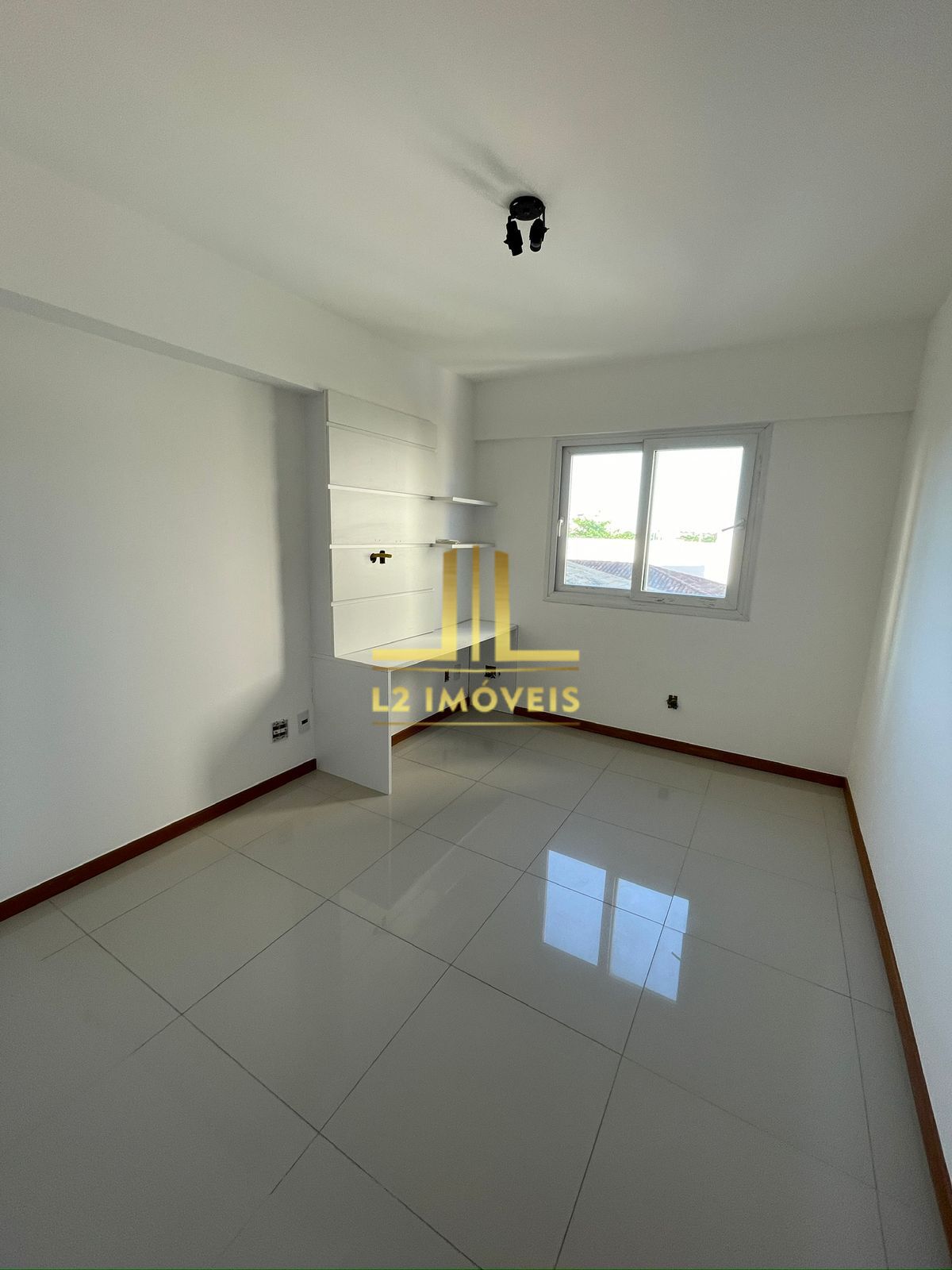 Apartamento à venda com 3 quartos, 105m² - Foto 9