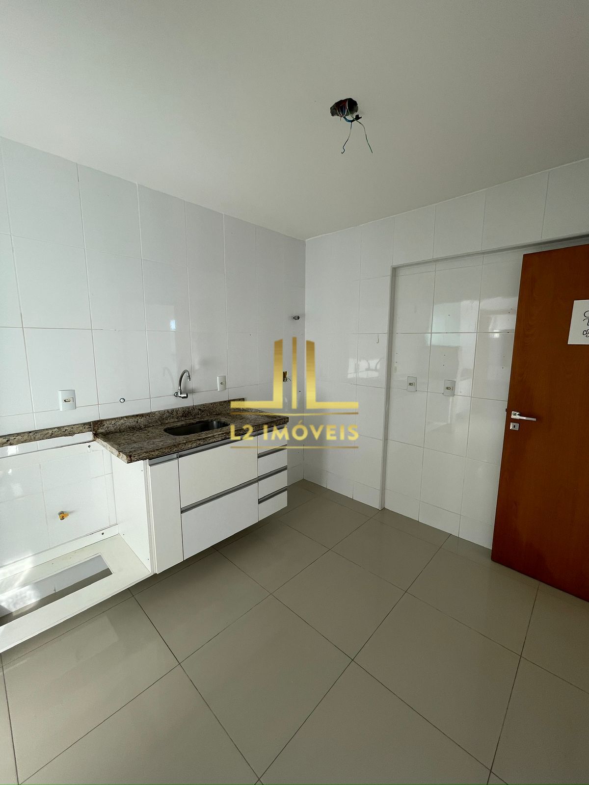 Apartamento à venda com 3 quartos, 105m² - Foto 7