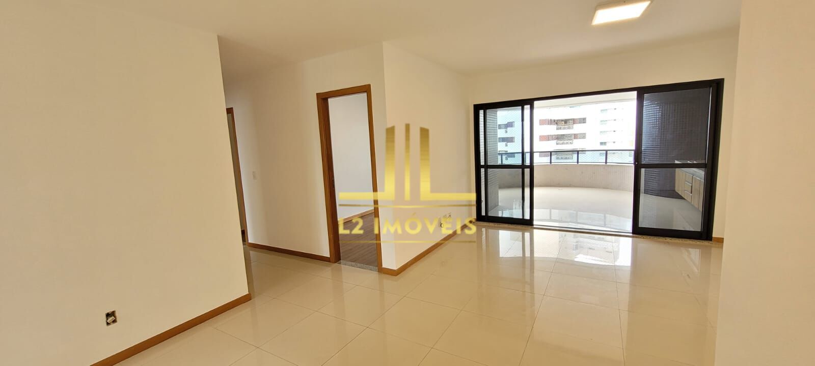 Apartamento para alugar com 4 quartos, 150m² - Foto 4