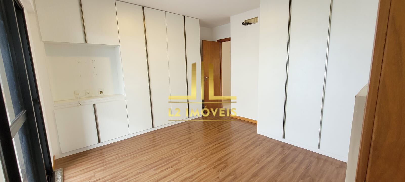 Apartamento para alugar com 4 quartos, 150m² - Foto 15