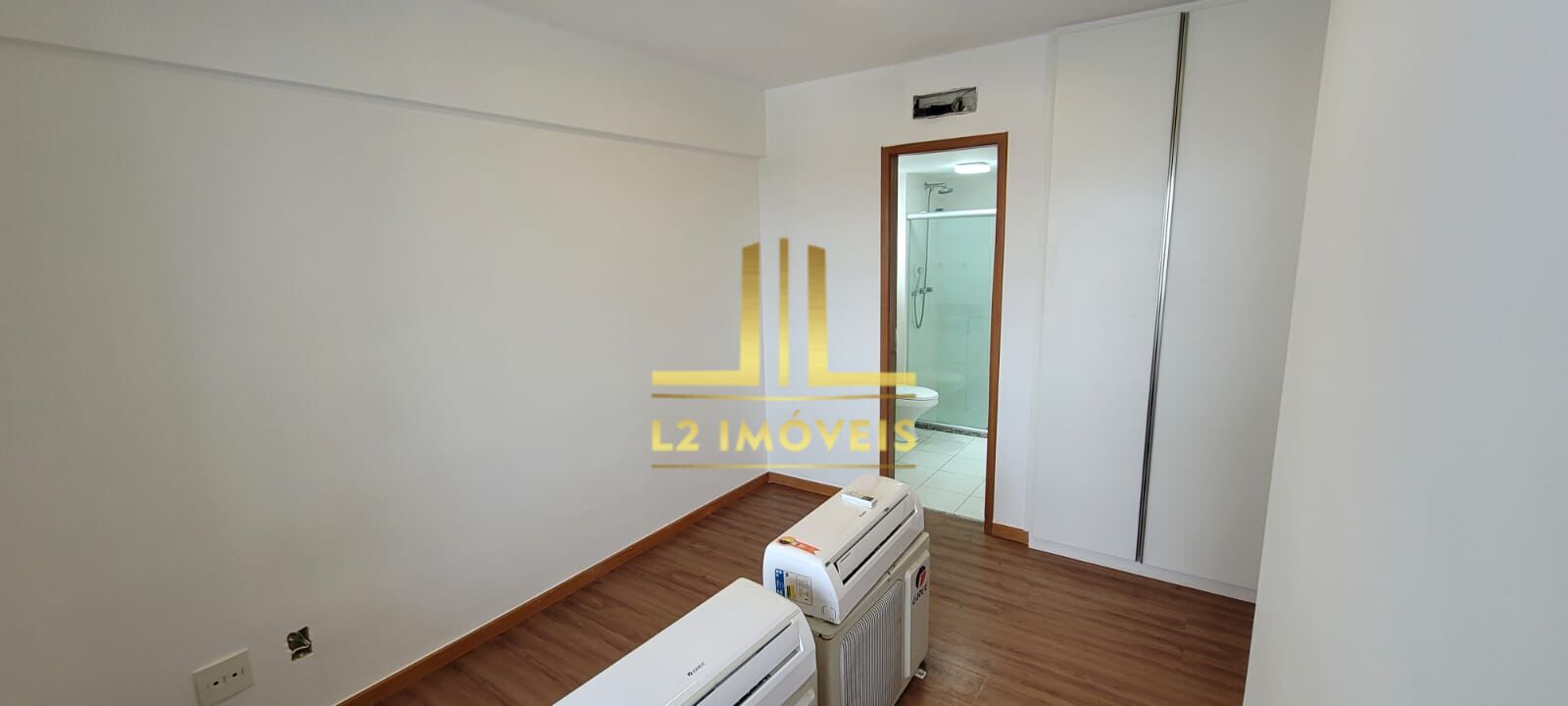 Apartamento para alugar com 4 quartos, 150m² - Foto 17