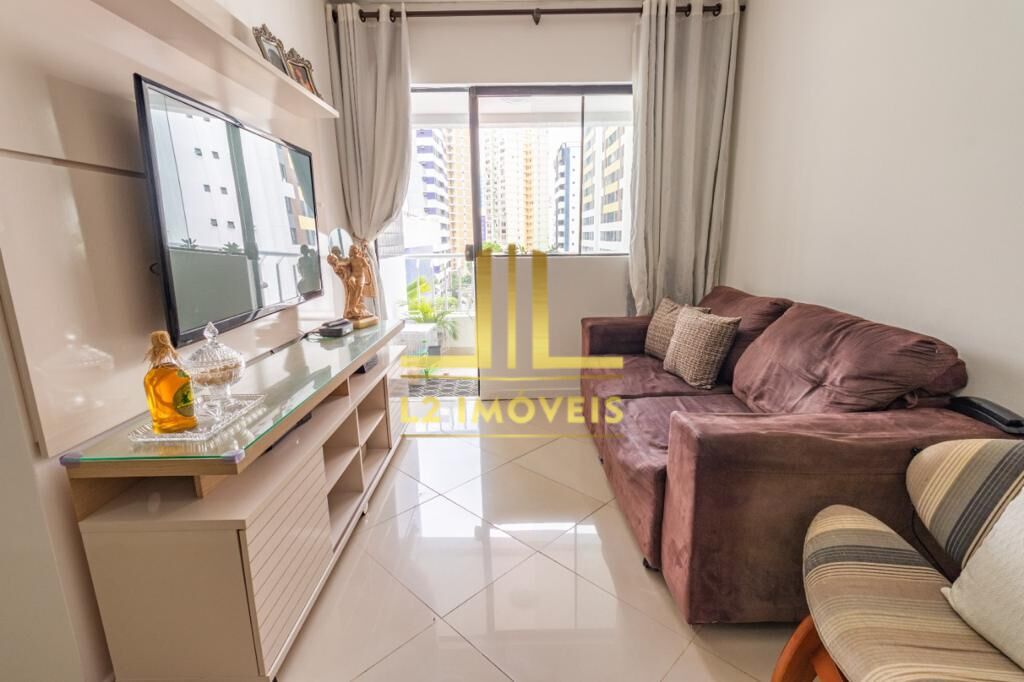 Apartamento à venda com 3 quartos, 80m² - Foto 1