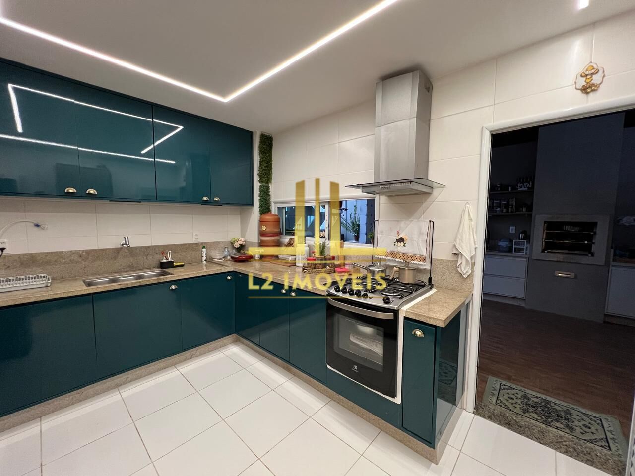 Casa à venda com 4 quartos, 177m² - Foto 23