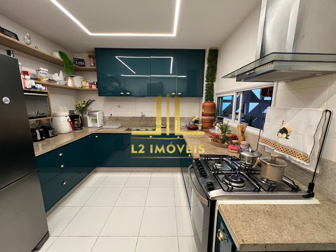 Casa à venda com 4 quartos, 177m² - Foto 25