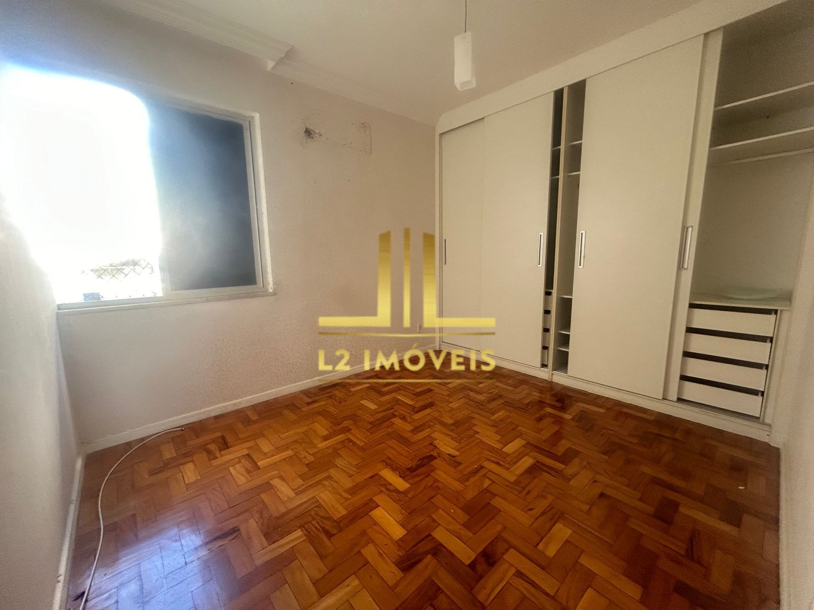 Apartamento à venda com 4 quartos, 143m² - Foto 9