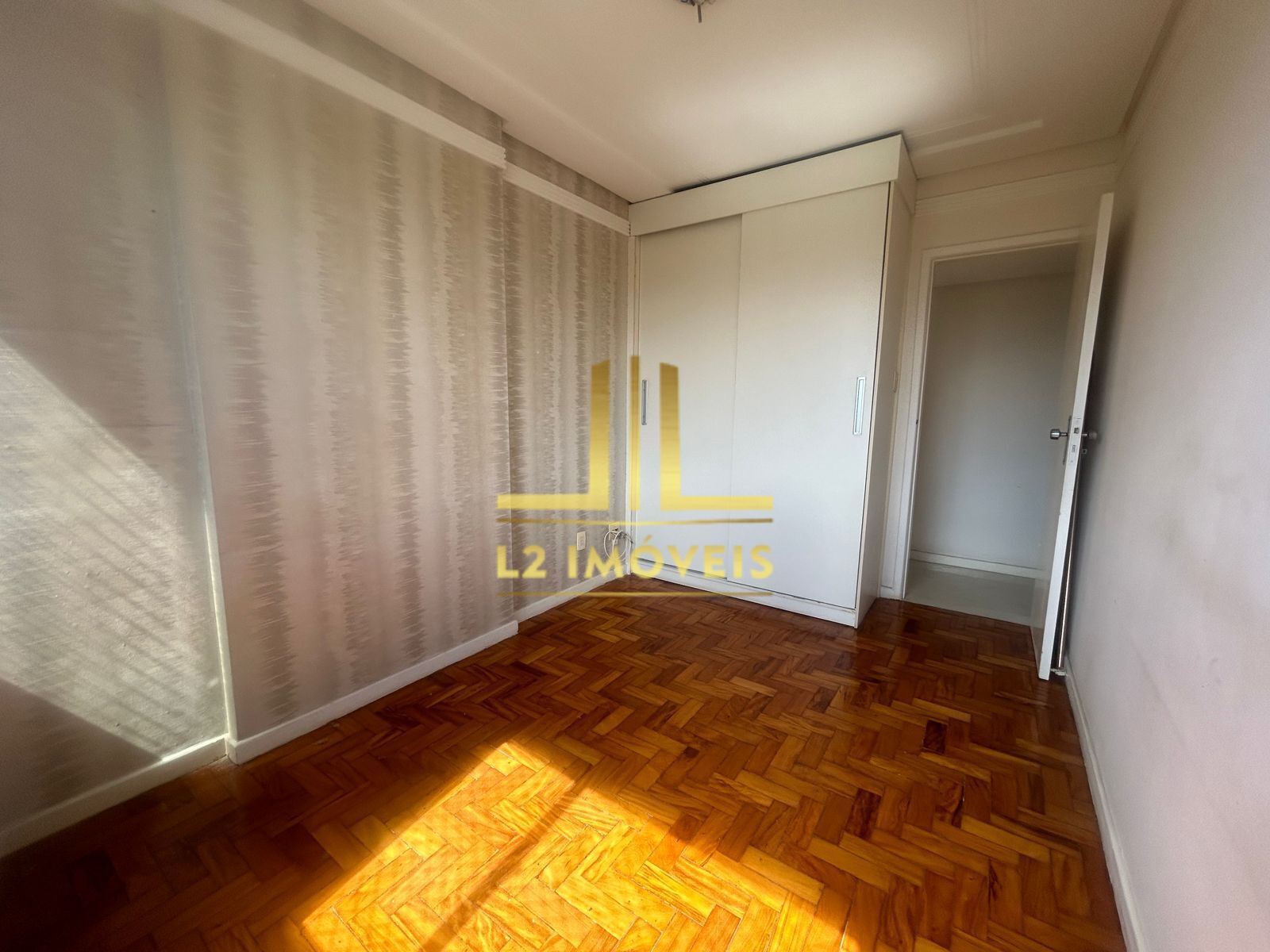 Apartamento à venda com 4 quartos, 143m² - Foto 12