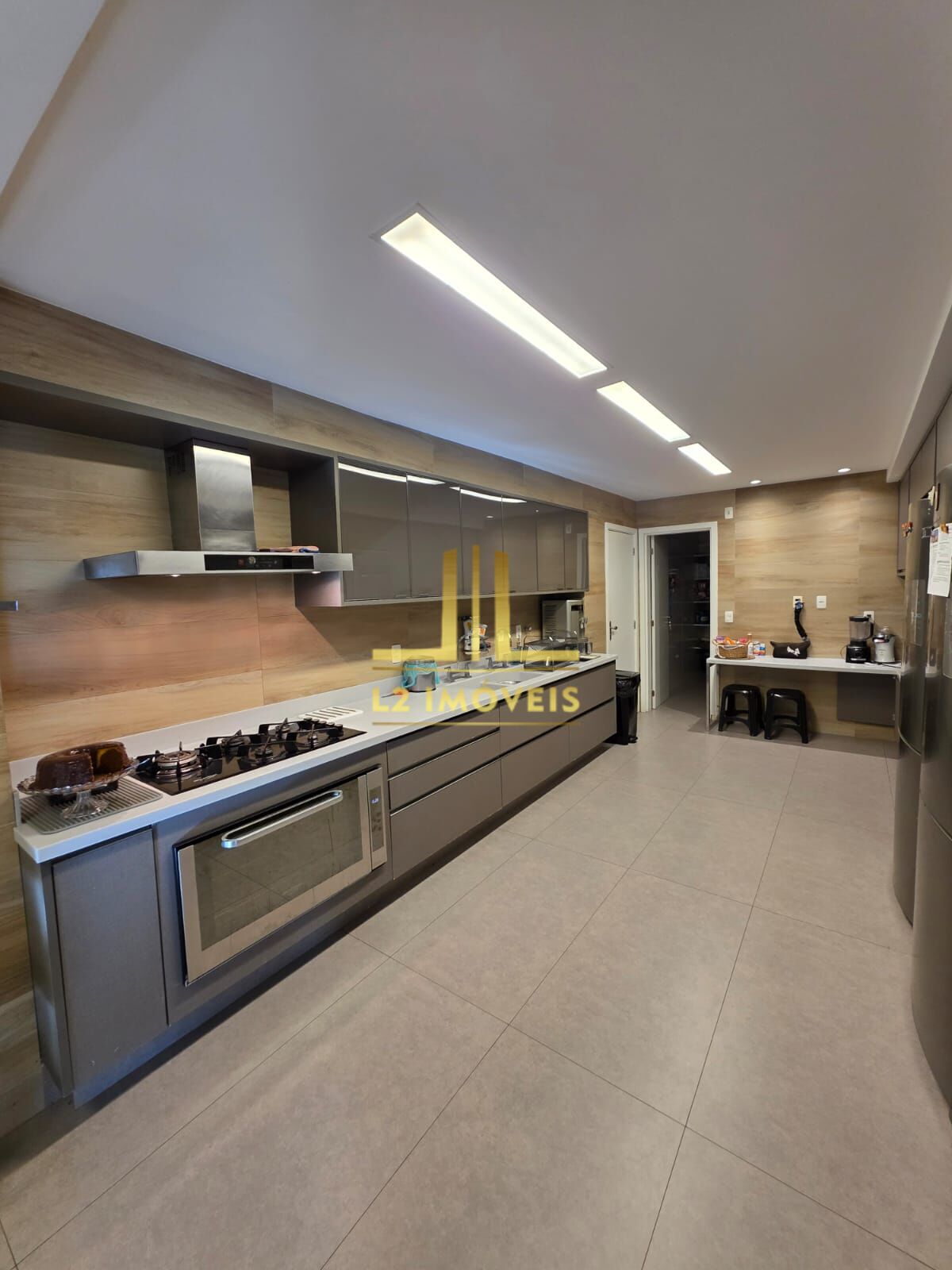 Apartamento à venda com 5 quartos, 330m² - Foto 40