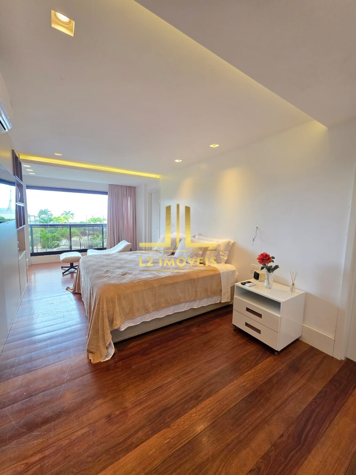 Apartamento à venda com 5 quartos, 330m² - Foto 29