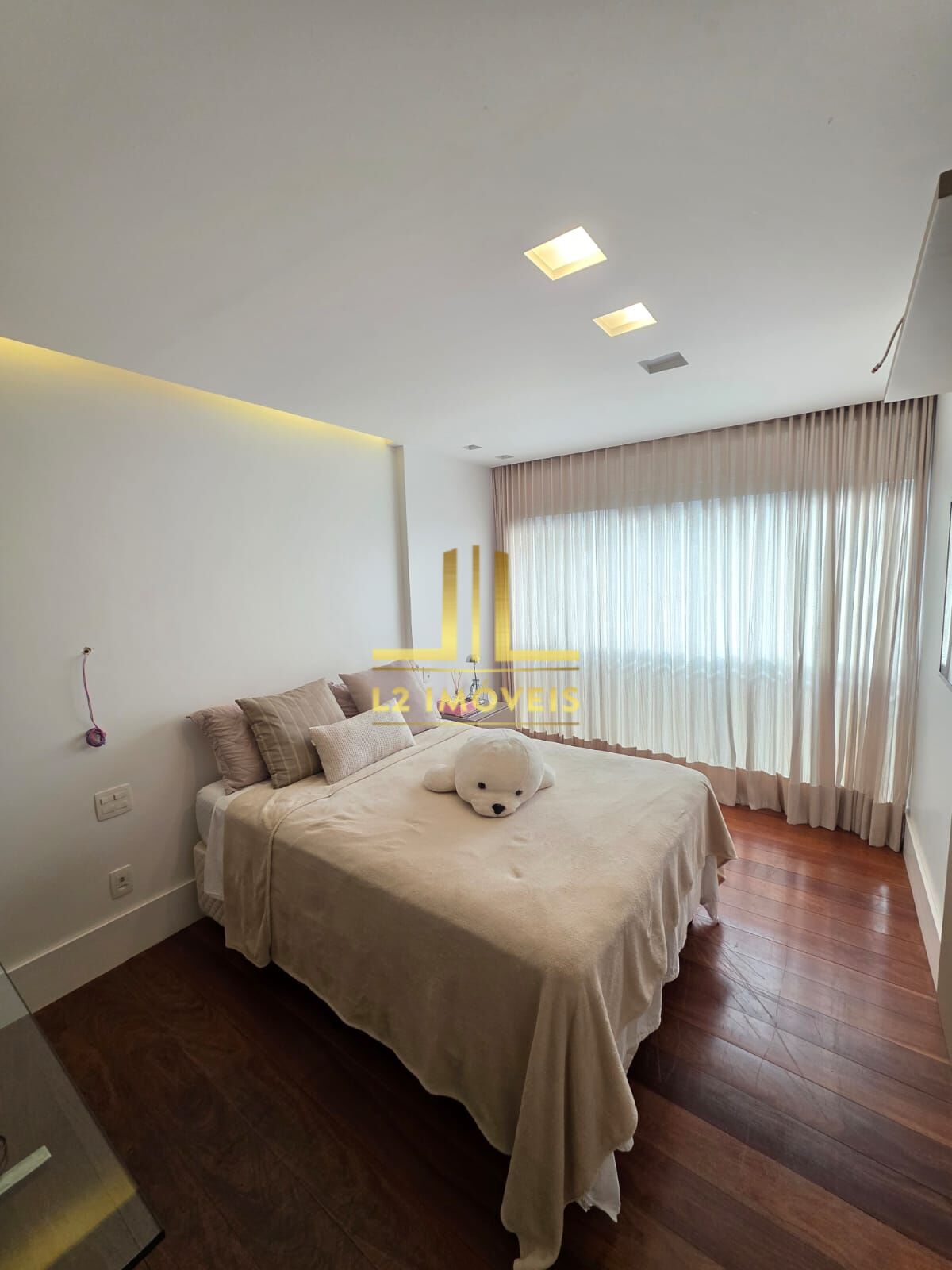 Apartamento à venda com 5 quartos, 330m² - Foto 25
