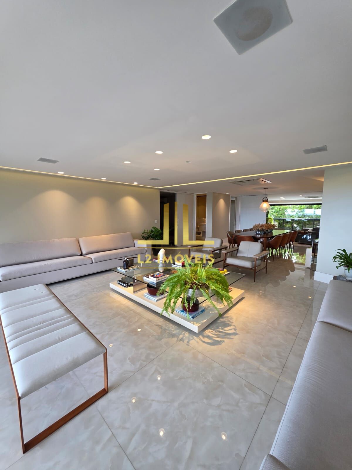 Apartamento à venda com 5 quartos, 330m² - Foto 3