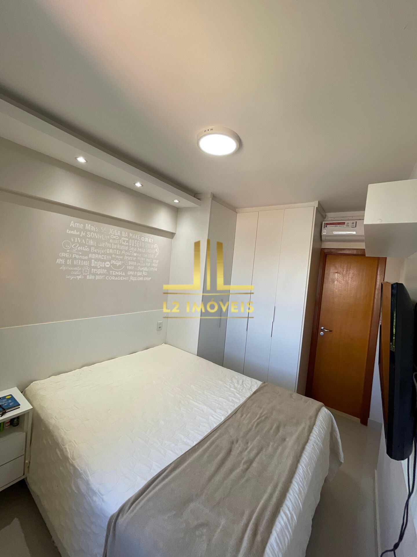 Apartamento à venda com 2 quartos, 65m² - Foto 6