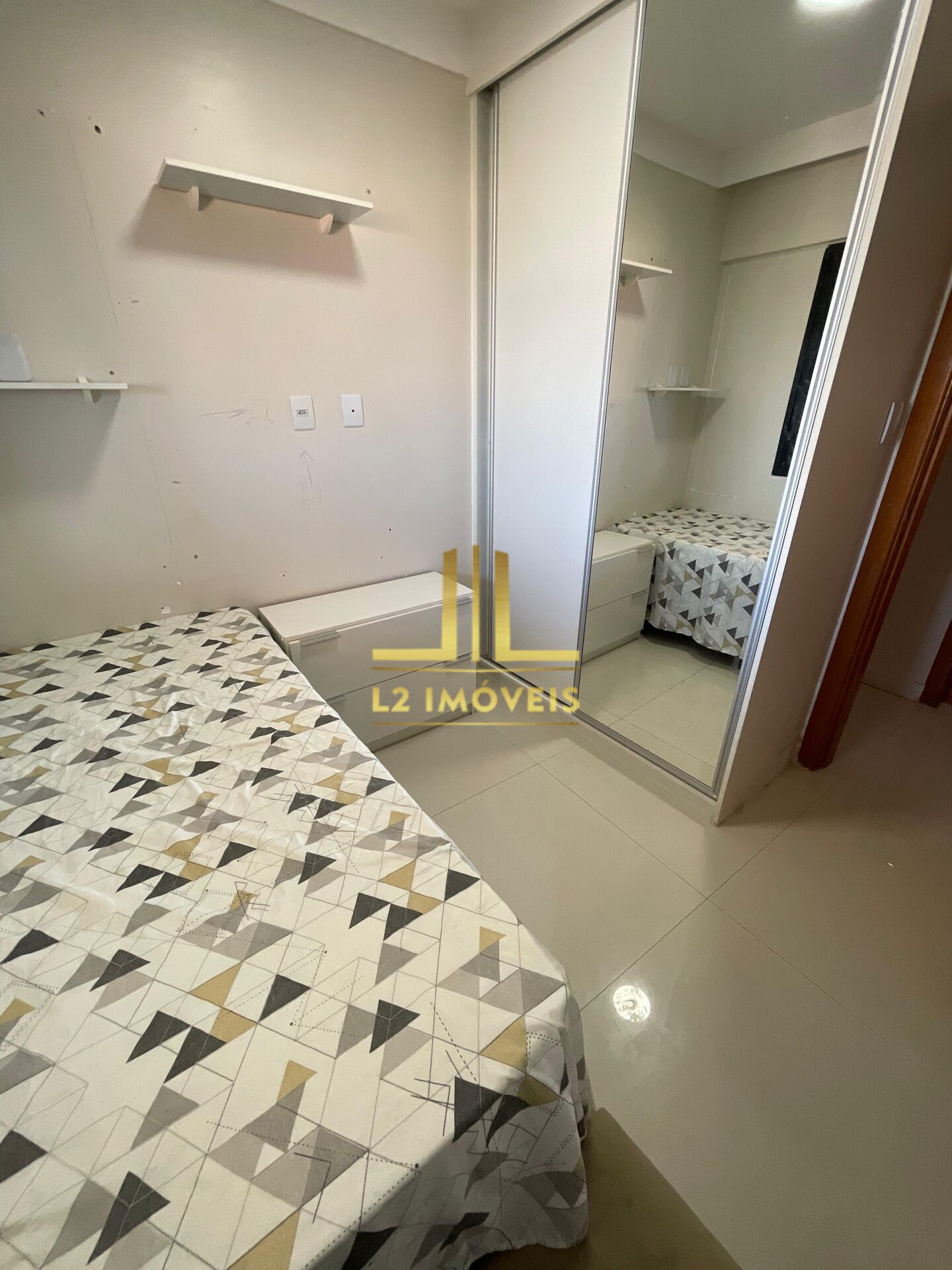 Apartamento à venda com 2 quartos, 65m² - Foto 9