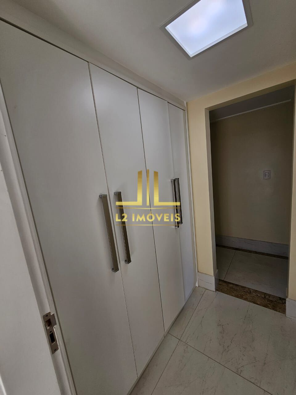 Apartamento à venda com 4 quartos, 225m² - Foto 19